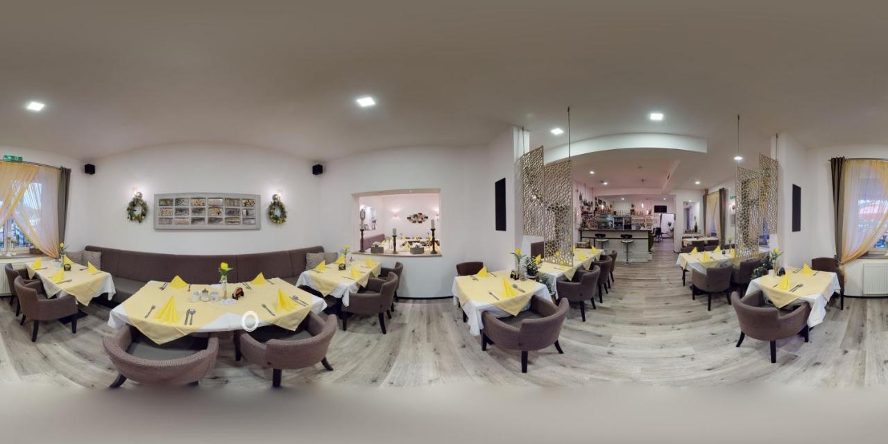 Pension & Restaurant La Amalia Bad Sauerbrunn ภายนอก รูปภาพ
