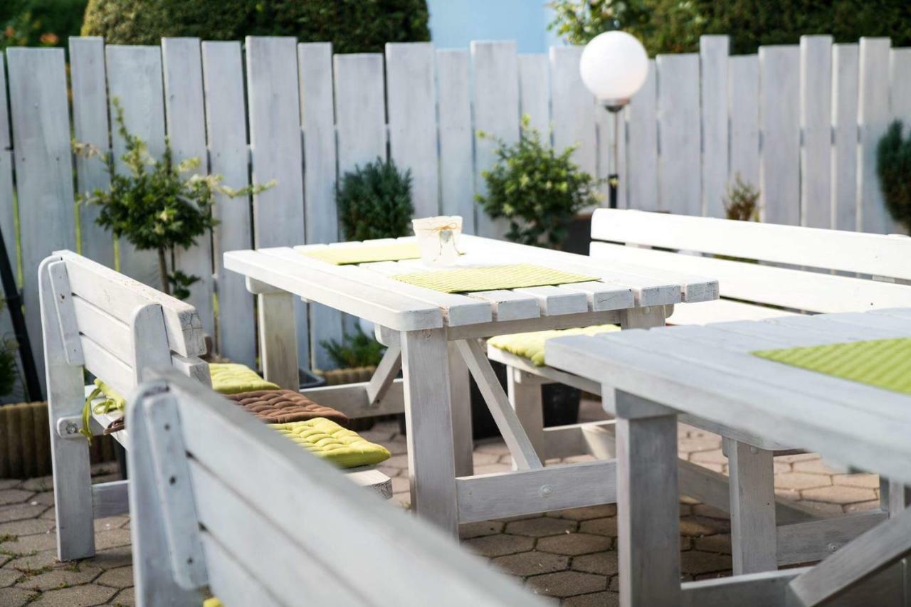 Pension & Restaurant La Amalia Bad Sauerbrunn ภายนอก รูปภาพ